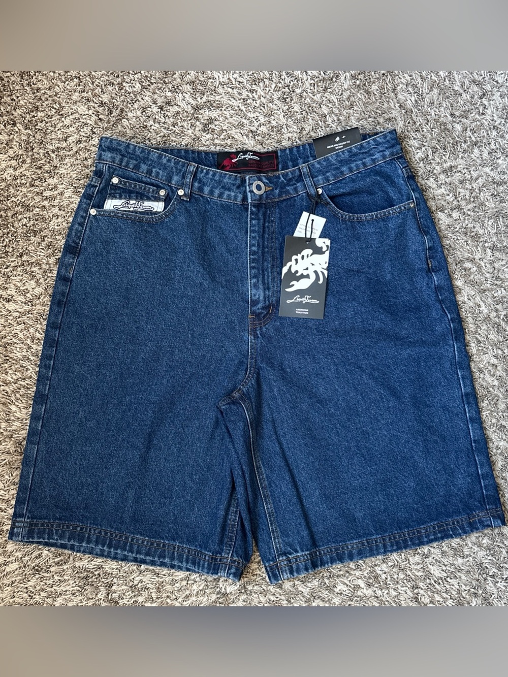 Liquid Venom Mens 90s Baggy Fit Denim Shorts, Size 38, NWT